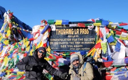 Throng la pass Picture