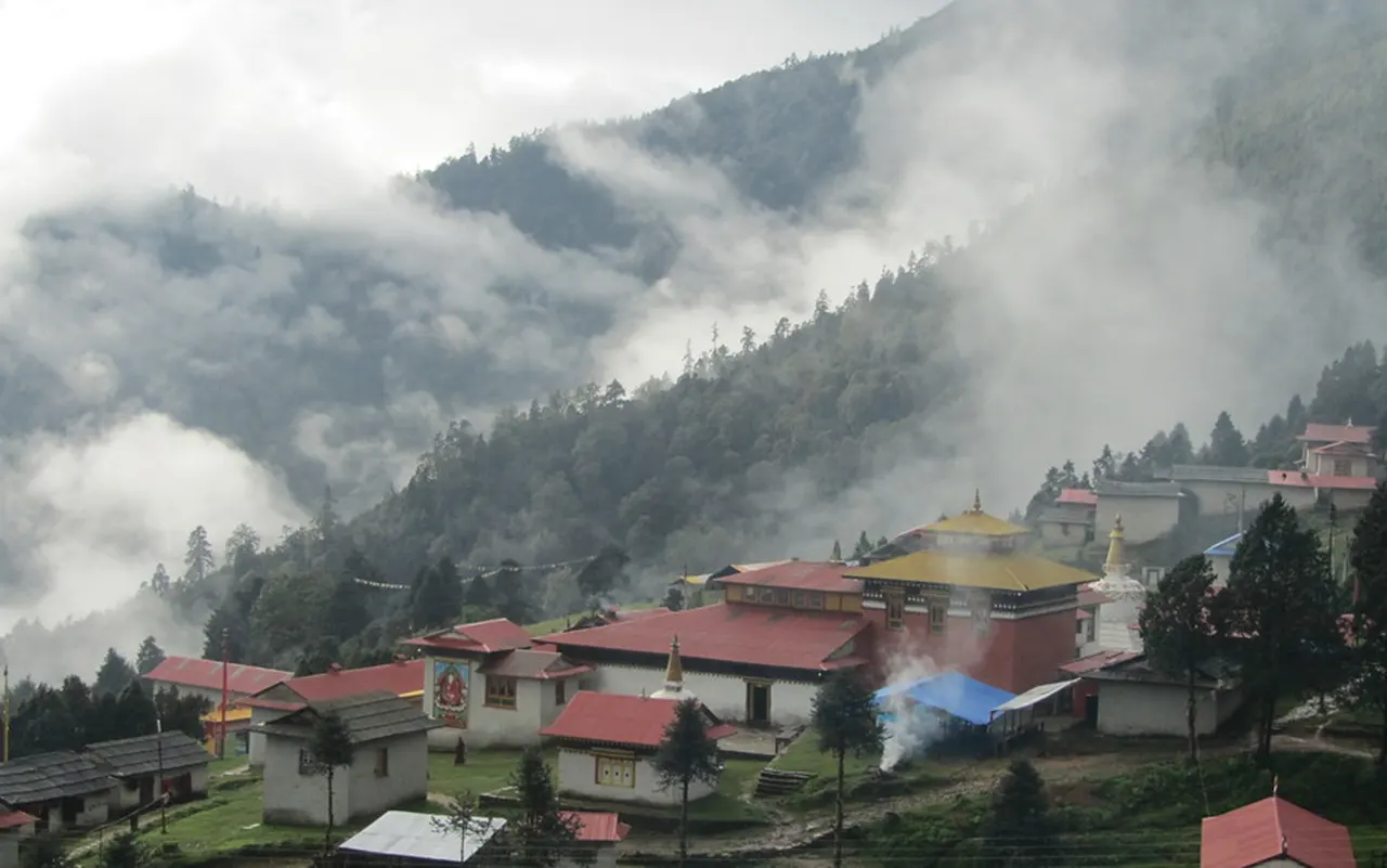 Trekking In Nepal Scenic Journey