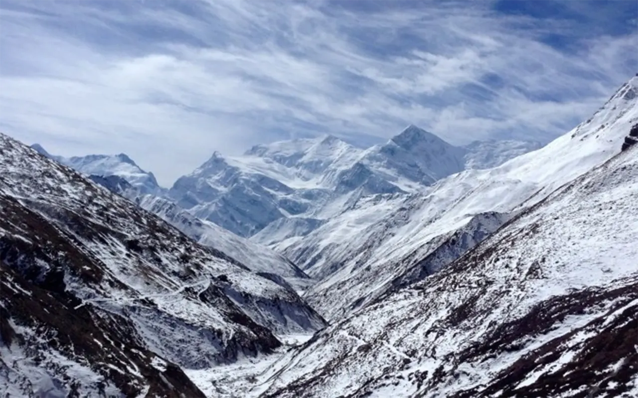 Everest Base Camp Or Annapurna Circuit
